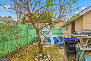 810 Pleasant Ave, Upper Chichester, PA 19061 - Photo 16