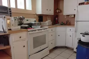 27 Concord Rd, Darby, PA 19023 - Photo 4