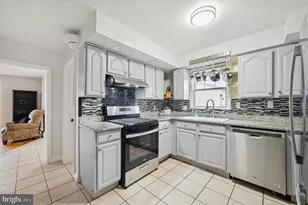 42 Colonial Dr, Havertown, PA 19083 - Photo 10