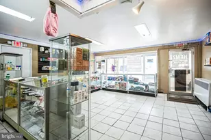 228 Long Ln, Upper Darby, PA 19082 - Photo 10