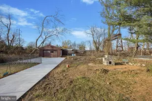 1352 Elmwood Ave, Sharon Hill, PA 19079 - Photo 18