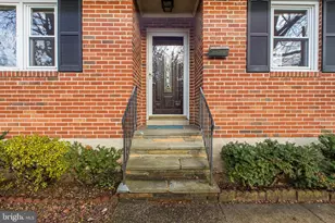111 E Oak Ln, Glenolden, PA 19036 - Photo 6