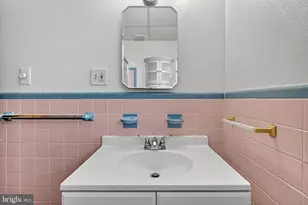 111 E Oak Ln, Glenolden, PA 19036 - Photo 28