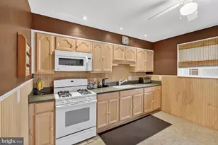 111 E Oak Ln, Glenolden, PA 19036 - Photo 18