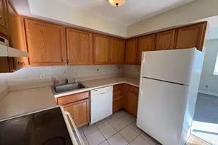 5200 Hilltop Dr, Brookhaven, PA 19015 - Photo 10