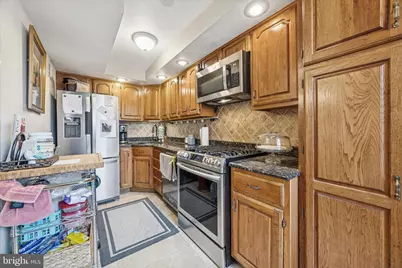 5122 Whitehall Drive, Clifton Heights, PA 19018 - Photo 8