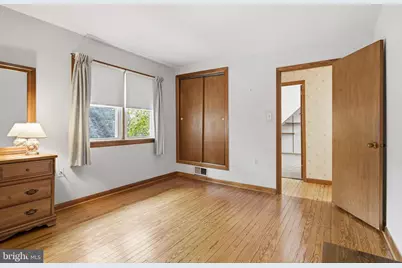 933 Bedford Avenue, Collingdale, PA 19023 - Photo 12