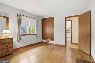 933 Bedford Ave, Collingdale, PA 19023 - Photo 12