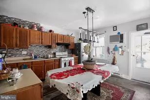 11 Mill St, Darby, PA 19023 - Photo 24