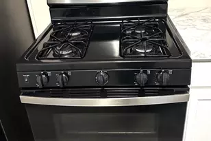 425 Highland Ave, Chester, PA 19013 - Photo 8