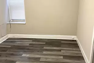 425 Highland Ave, Chester, PA 19013 - Photo 4