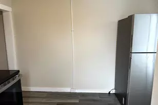 425 Highland Ave, Chester, PA 19013 - Photo 8