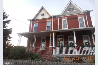 1224 E 11th Street, Crum Lynne, PA 19022 - Photo 2