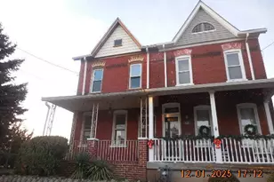 1224 E 11th St, Crum Lynne, PA 19022 - Photo 2
