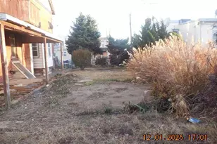 1224 E 11th St, Crum Lynne, PA 19022 - Photo 6