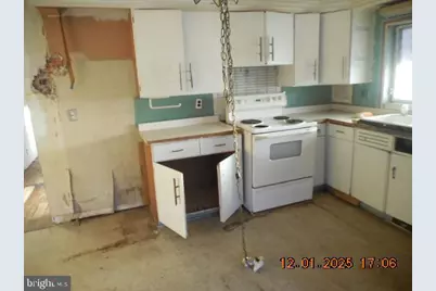 1224 E 11th Street, Crum Lynne, PA 19022 - Photo 24