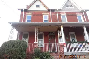 1224 E 11th St, Crum Lynne, PA 19022 - Photo 1