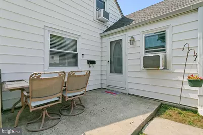 26 Green Lane, Aston, PA 19014 - Photo 4