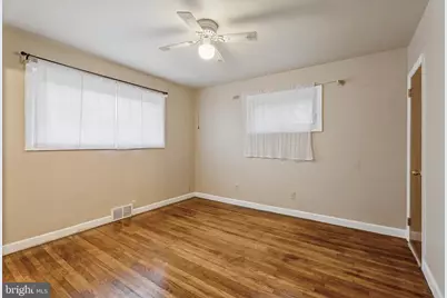 301 S New Ardmore Avenue, Broomall, PA 19008 - Photo 8