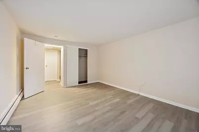 100 E Glenolden Avenue #D-14, Glenolden, PA 19036 - Photo 10