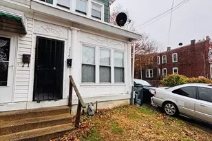 2535 Lindsay St, Chester, PA 19013 - Photo 2