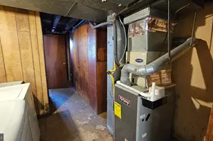 825 Laurel Rd, Lansdowne, PA 19050 - Photo 32