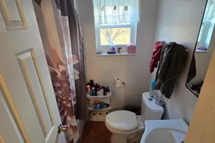 319 E 20th St, Chester, PA 19013 - Photo 28