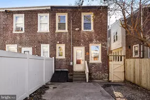 414 E 20th St, Chester, PA 19013 - Photo 24