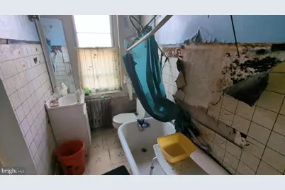 321 Tilghman Street, Chester, PA 19013 - Photo 18