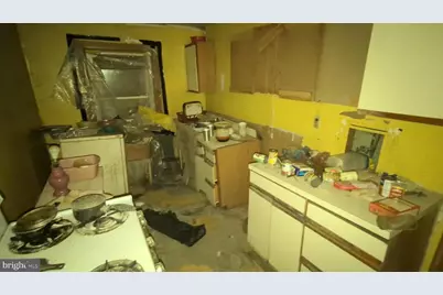 321 Tilghman Street, Chester, PA 19013 - Photo 14