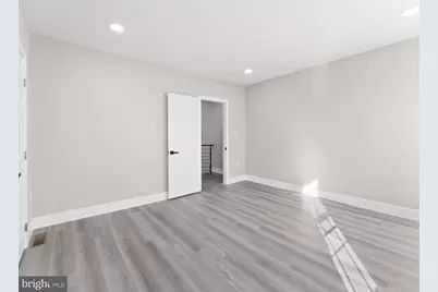 28 S 12th Street, Darby, PA 19023 - Photo 16