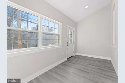 28 S 12th Street, Darby, PA 19023 - Photo 4