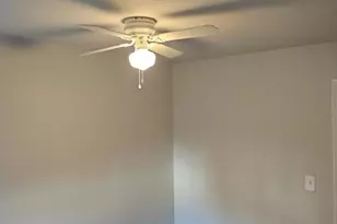 1224 Clover Ln, Chester, PA 19013 - Photo 8