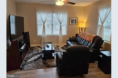 404 W Wayne Avenue, Wayne, PA 19087 - Photo 12