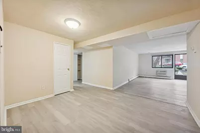 100 E Glenolden Avenue #D-17, Glenolden, PA 19036 - Photo 8