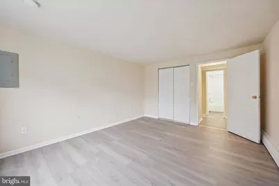 100 E Glenolden Avenue #D-17, Glenolden, PA 19036 - Photo 12