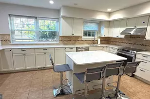 639 Heather Ln, Bryn Mawr, PA 19010 - Photo 10