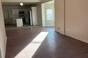 402 Colwyn Ave, Darby, PA 19023 - Photo 4