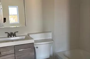 402 Colwyn Ave, Darby, PA 19023 - Photo 14