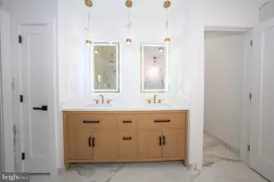 212 Aronimink Dr, Newtown Square, PA 19073 - Photo 10