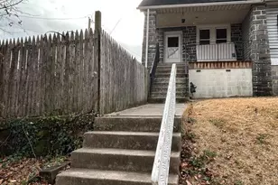 7502 Parkview Rd, Upper Darby, PA 19082 - Photo 2