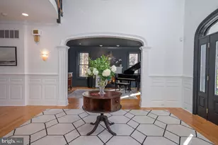 2236 E Deerfield Dr, Media, PA 19063 - Photo 6