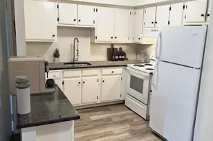 5200 Hilltop Dr, Brookhaven, PA 19015 - Photo 4