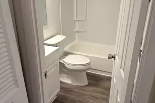 5200 Hilltop Dr, Brookhaven, PA 19015 - Photo 10