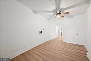 77 N Keystone Ave, Upper Darby, PA 19082 - Photo 2