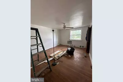 2019 Delmar Drive, Folcroft, PA 19032 - Photo 2