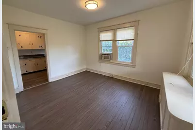 305 W Wayne Avenue #1, Wayne, PA 19087 - Photo 2