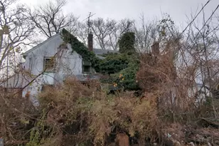 1233 Clover Ln, Chester, PA 19013 - Photo 8