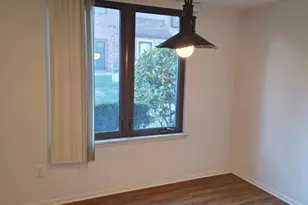 109 Village Chatham, Ardmore, PA 19003 - Photo 8