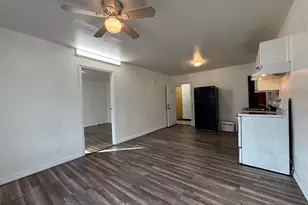 222 Long Ln, Upper Darby, PA 19082 - Photo 2